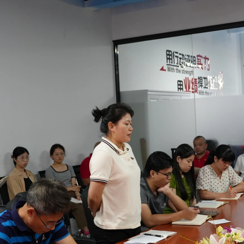 Làm thế nào để liên tục vượt quá mong đợi của khách hàng? Sự tự trồng trọt của nhà sản xuất lưỡi gạt nước
